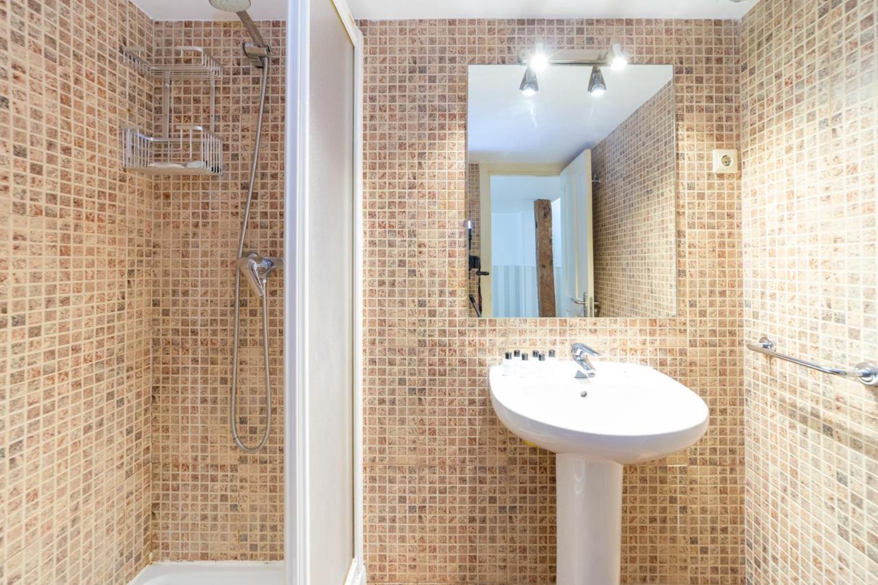 Apartamentos Puerta Del Sol I Madrid Extérieur photo